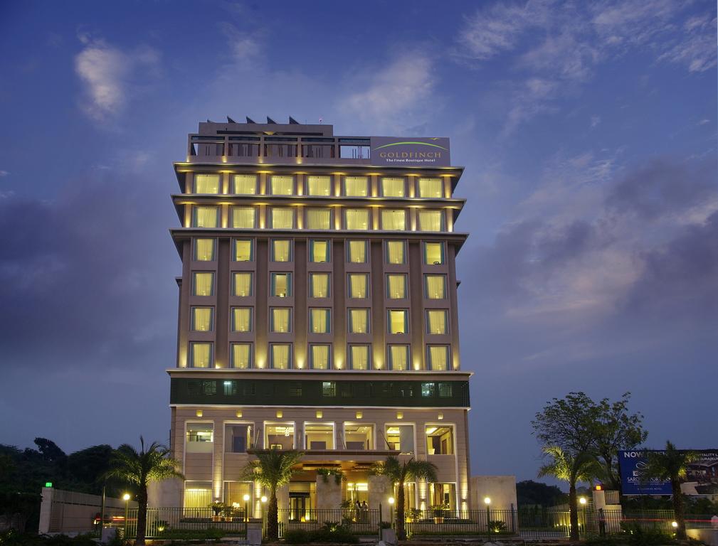 Goldfinch Hotel Faridabad