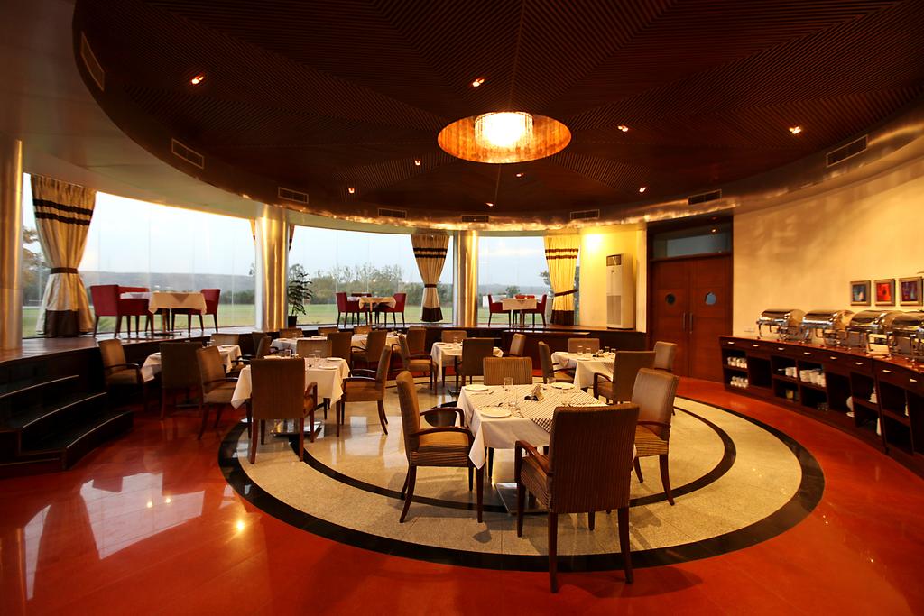 Awesome Resort Faridabad Restaurant