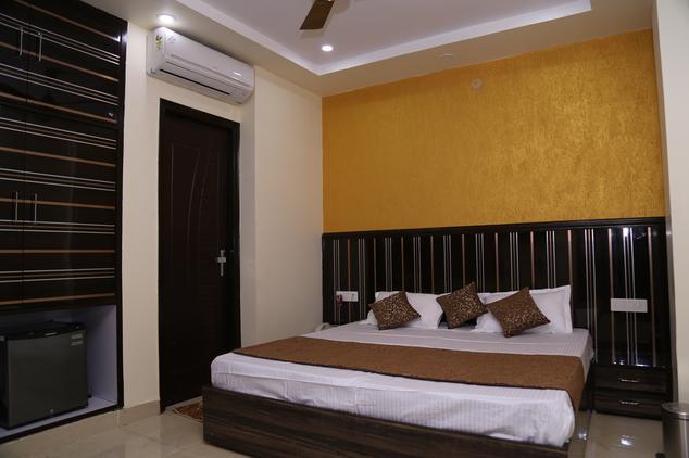 Black Residency Hotel Faridabad